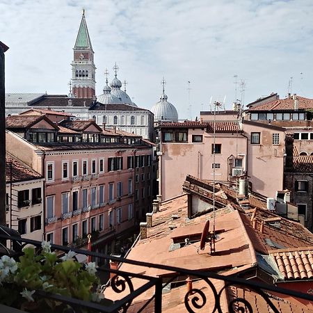 Residenza Tiziana Venezia Apartamento Exterior foto